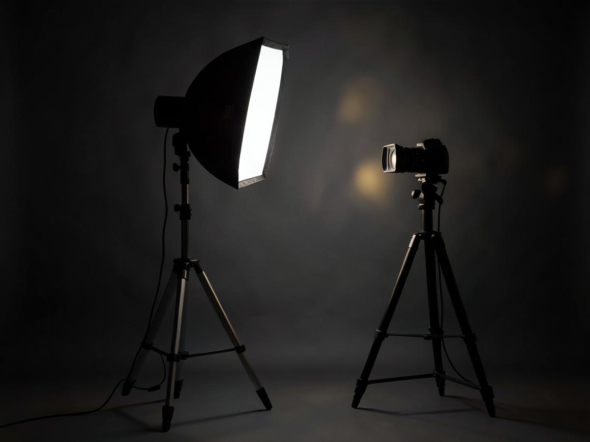 Estúdio fotográfico com iluminação profissional